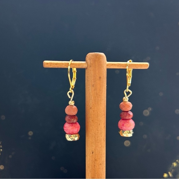 Jewelry - Earrings handmade, gold lever backs, beautiful jewelry, versatile, coral, dainty